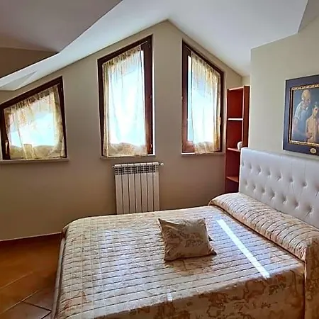Rossella Bed and Breakfast 3*