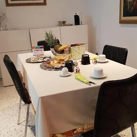 Rossella Bed & Breakfast 3*
